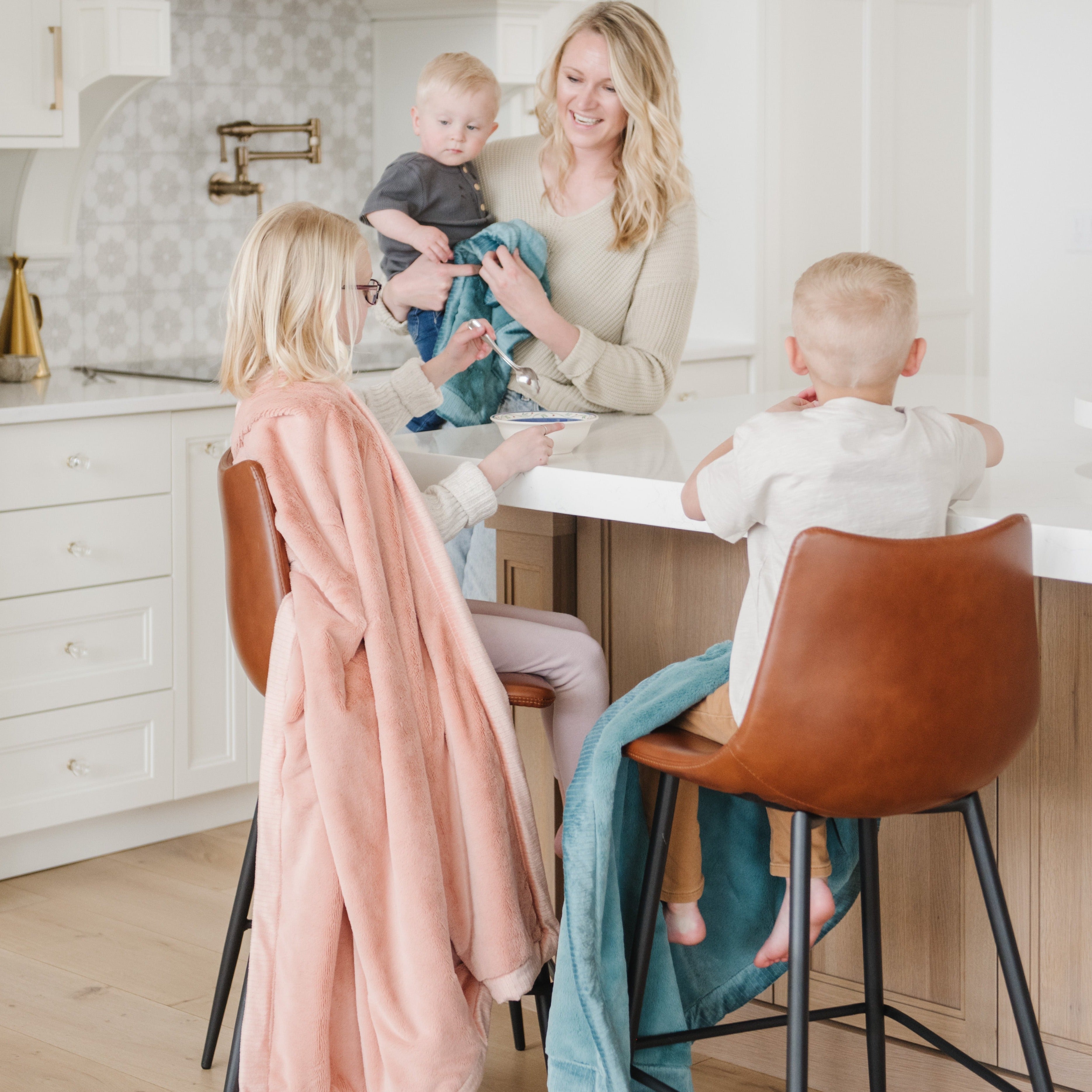 Lush Toddler Blankets by Saranoni
