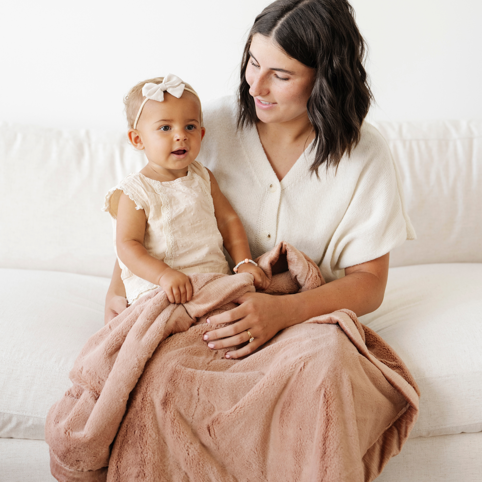 Lush Receiving Blanket 30x40 Inch by Saranoni