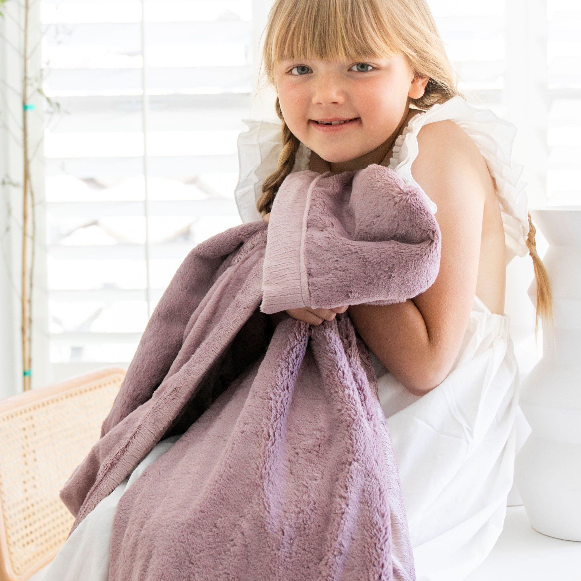Lush Toddler Blankets by Saranoni